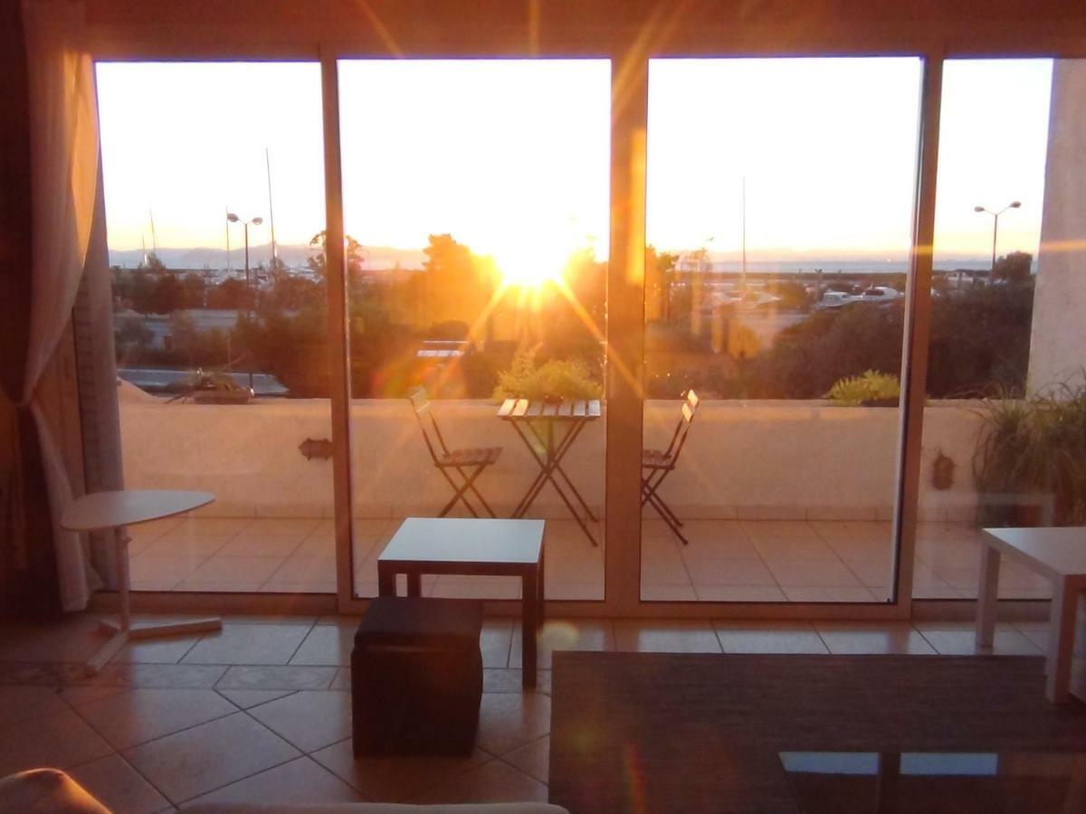 Sunset Sea View Apartment Atenas Exterior foto